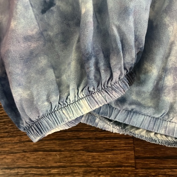 Cloth and stone top - Picture 4 of 4